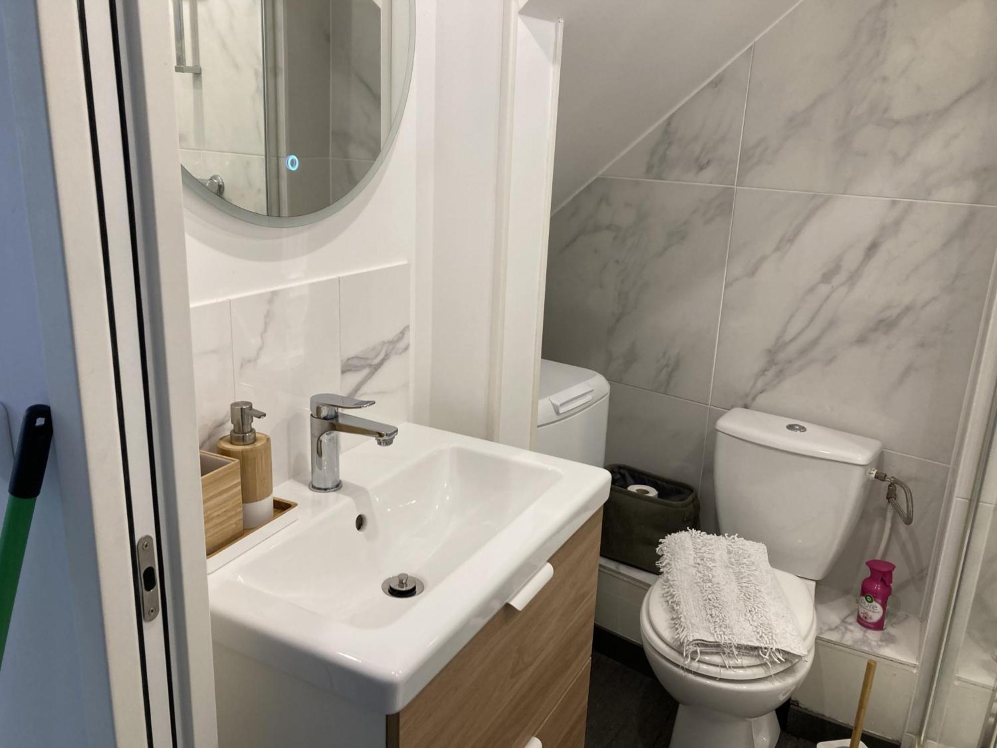 Alex Place's Apartment Saint-Ouen-l'Aumone